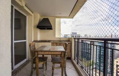 Imagem: O apartamento possui 2 Dormitórios, 2 Banheiros, 2 Vagas na