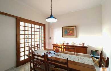 Imagem 4: Casa sobrado na rua 4 dormitórios/suite, cozinha planejada