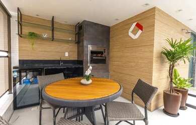 Imagem: O apartamento possui 3 Dormitórios, 1 Banheiro, 2 Vagas na