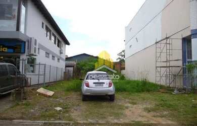 Imagem: O terreno possui 300m² de Área e está localizado em Centro