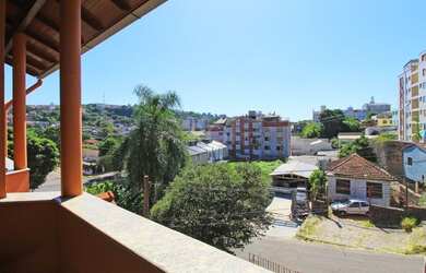 Imagem 3: Sobrado em Nonoai. Churrasqueira, Guarda roupa, 218m² de Áreae1 Banheiro