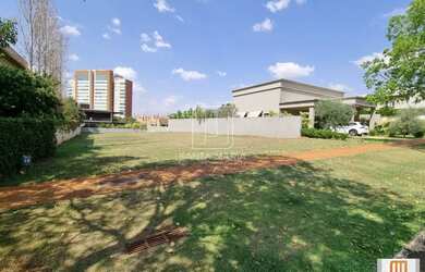 Imagem: O terreno possui 1025m² de Área e está localizado em Vila