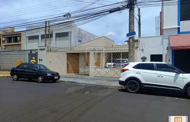 Imagem: O depósito possui 4 Vagas na garagem, 191m² de Área, Imóvel