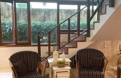 Imagem: A casa em condomínio possui 4 Dormitórios, 4 Banheiros, 4