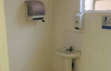 Imagem 11: Aluga se loja Galpão / depósito com aluguel por R$1.600 /mês