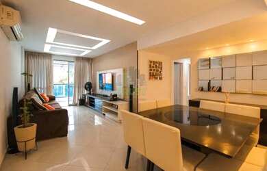 Imagem: O apartamento possui 3 Dormitórios, 3 Banheiros, 2 Vagas na