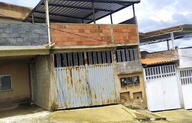 Imagem: A casa possui 1 Dormitório, 1 Banheiro e 61m² de Área e está