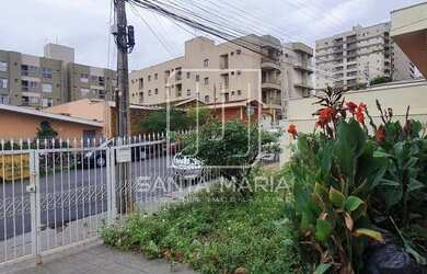 Imagem: O depósito possui 2 Vagas na garagem, 178m² de Área e está