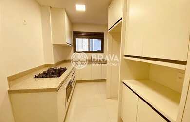 Imagem: O apartamento possui 4 Dormitórios, 5 Banheiros, 2 Vagas na