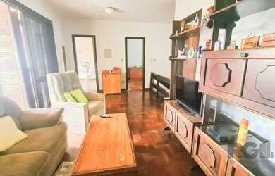 Imagem 4: Casa em Cristo Redentor. 320m² de Área, 5 Vagas na garageme4 Dormitórios