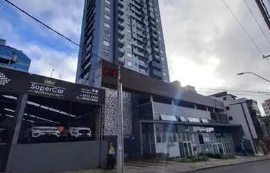 Imagem: O apartamento possui 1 Dormitório, 1 Banheiro, 1 Vaga na garagem