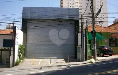 Imagem: O depósito possui 700m² de Área e está localizado em Santana