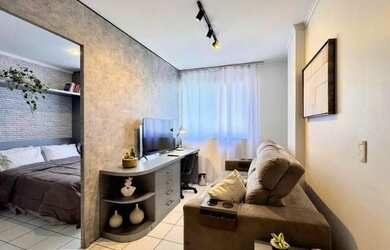 Imagem: O apartamento possui 1 Dormitório, 1 Banheiro, 1 Vaga na garagem