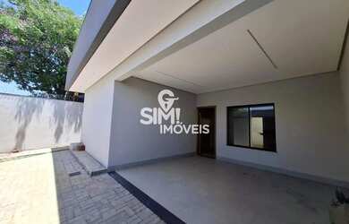 Imagem: A casa possui 3 Dormitórios, 2 Banheiros, 1 Vaga na garagem