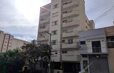 Imagem: O apartamento possui 3 Dormitórios, 2 Banheiros, 2 Vagas na