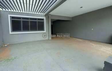 Imagem: A casa para alugar possui 5 Dormitórios, 4 Banheiros, 4 Vagas