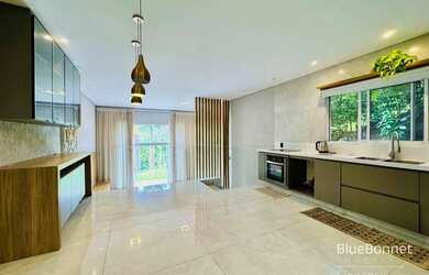 Imagem: A casa em condomínio à venda possui 3 Dormitórios, 4 Banheiros