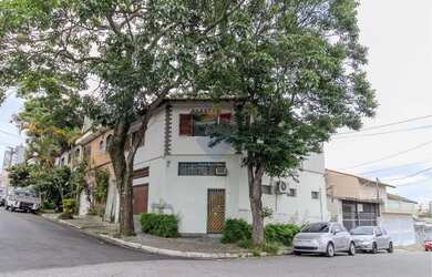 Imagem: A casa possui 2 Dormitórios, 2 Banheiros, 2 Vagas na garagem