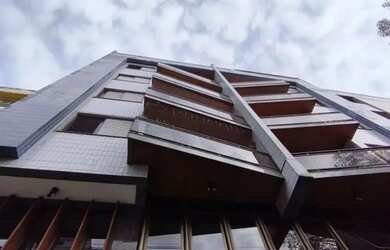 Imagem: O apartamento possui 1 Dormitório, 2 Banheiros, 1 Vaga na garagem