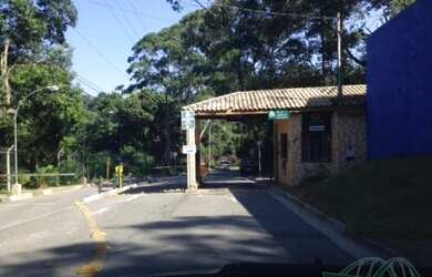 Imagem: O terreno e está localizado em Jardim Ana Estela, Carapicuíba