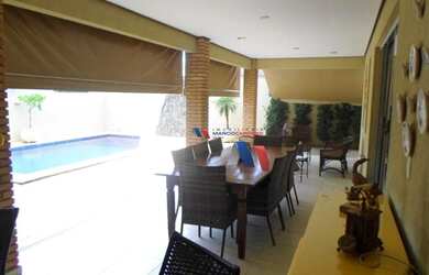 Imagem: A casa em condomínio possui 3 Dormitórios, 5 Banheiros, 4