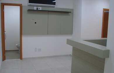 Imagem: O depósito possui 2 Vagas na garagem, 67m² de Área e está