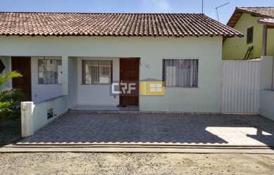 Imagem: A casa possui 2 Dormitórios, 2 Banheiros, 1 Vaga na garagem