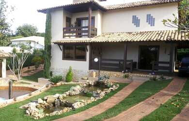 Imagem: A casa em condomínio possui 5 Dormitórios, 5 Banheiros, 5