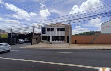 Imagem: O depósito possui 1 Vaga na garagem, 203m² de Área e está