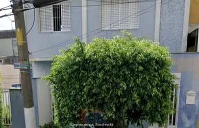 Imagem: A casa possui 4 Dormitórios, 4 Banheiros, 4 Vagas na garagem