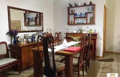 Imagem: O apartamento possui 4 Dormitórios, 4 Banheiros, 3 Vagas na