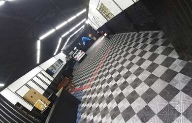 Imagem: O depósito possui 5 Vagas na garagem, 140m² de Área, Imóvel