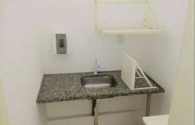 Imagem 7: Aluga se loja Galpão / depósito com aluguel por R$1.600 /mês