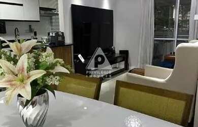 Imagem: O apartamento possui 2 Dormitórios, 2 Banheiros, 1 Vaga na