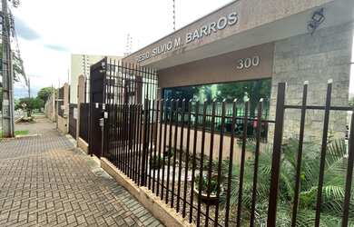 Imagem: O apartamento possui 3 Dormitórios, 1 Banheiro, 1 Vaga na garagem