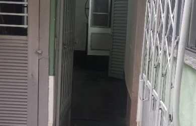 Imagem: A casa possui 1 Dormitório, 1 Banheiro e 35m² de Área e está