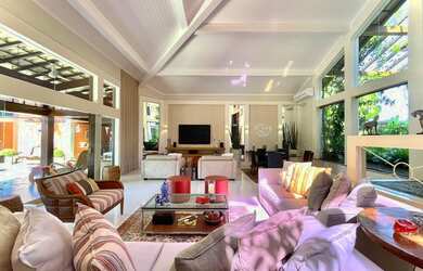 Imagem 3: Casa de altíssimo padrão à venda no luxuoso Condomínio Malibu