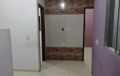 Imagem: A casa possui 2 Dormitórios, 1 Banheiro e está localizado