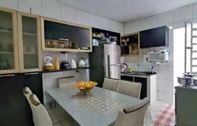 Imagem: A casa possui 2 Dormitórios, 1 Banheiro, 90m² de Área e