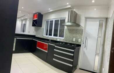 Imagem: A casa possui 3 Dormitórios, 1 Banheiro, 100m² de Área e