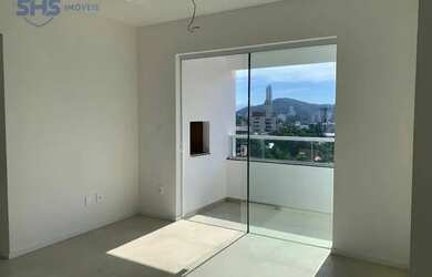 Imagem: O apartamento possui 2 Dormitórios, 2 Banheiros, 2 Vagas na