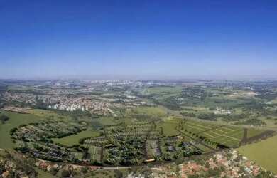 Imagem: O apartamento possui 1 Vaga na garagem, 365m² de Área e está