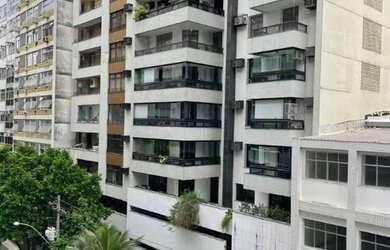 Imagem: O apartamento possui 4 Dormitórios, 4 Banheiros, 2 Vagas na