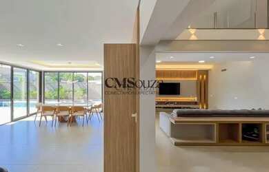 Imagem: A casa em condomínio possui 4 Dormitórios, 5 Banheiros, 4