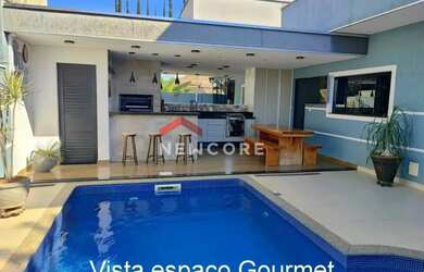 Imagem: A casa em condomínio possui 3 Dormitórios, 4 Banheiros, 4