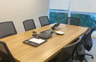 Imagem: O depósito possui 1 Vaga na garagem, 107m² de Área e está