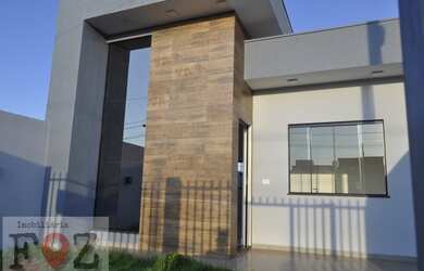 Imagem: A casa possui 2 Dormitórios, 1 Banheiro, 1 Vaga na garagem