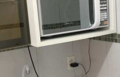 Imagem: O apartamento possui 2 Dormitórios, 1 Banheiro, 2 Vagas na