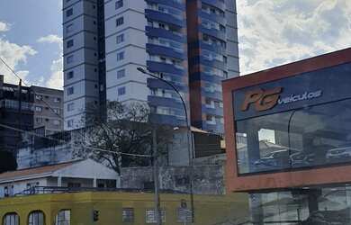 Imagem: O apartamento possui 3 Dormitórios, 3 Banheiros, 2 Vagas na