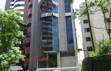 Imagem: O apartamento possui 1 Dormitório, 2 Banheiros, 1 Vaga na garagem